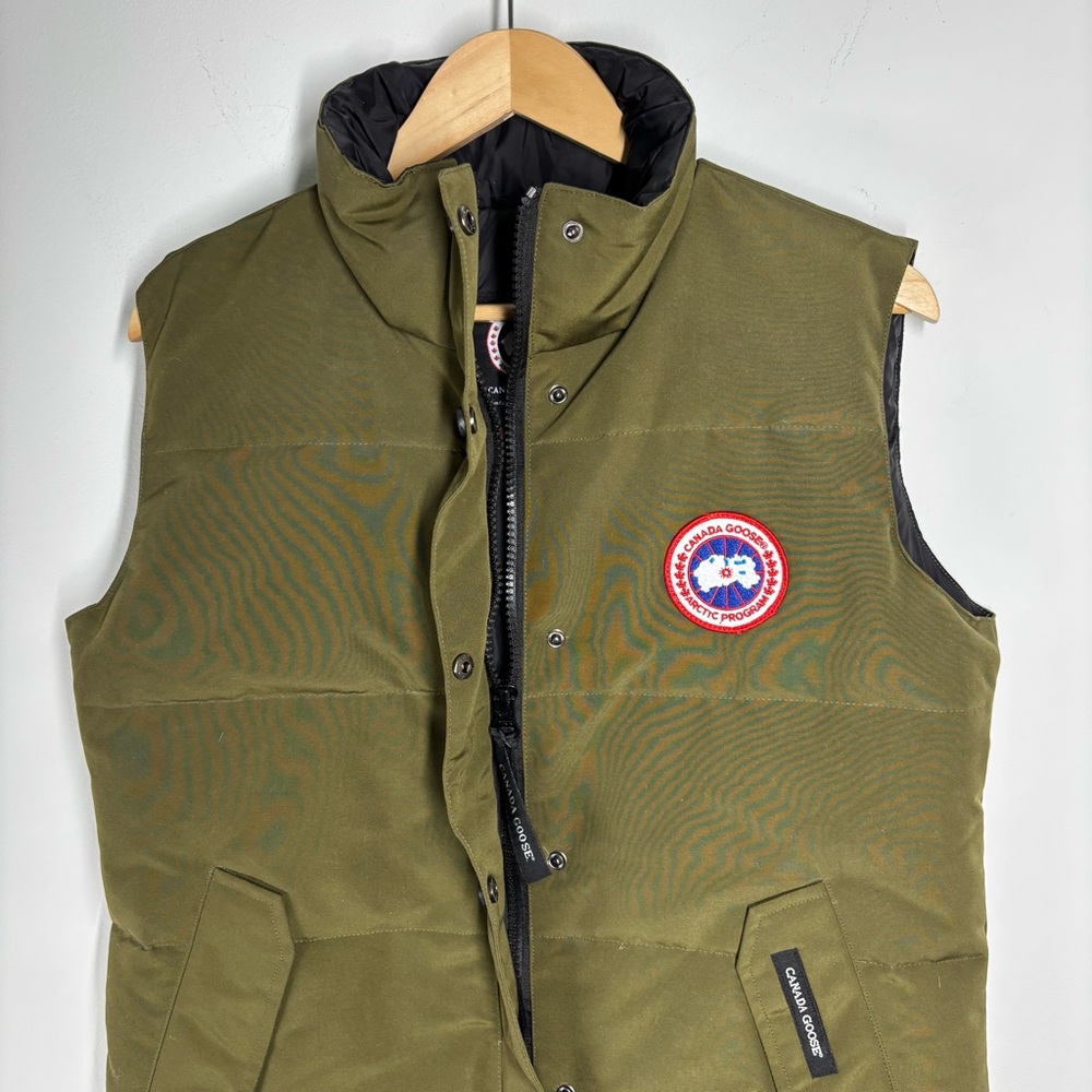 Canada Goose Vest - Picture 7 of 10